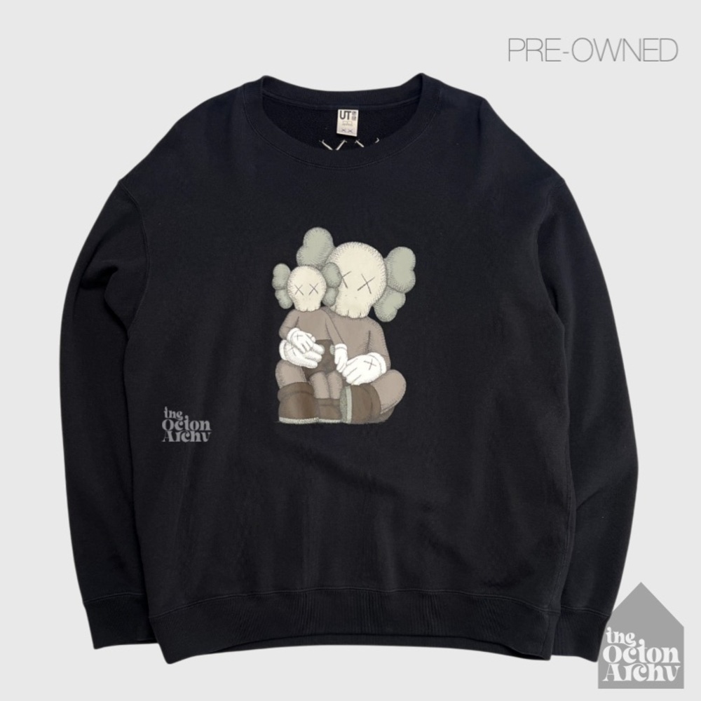 Size L - KAWS x Uniqlo Companion Longsleeve Sweatshirt Black 467773 Pre-Owned